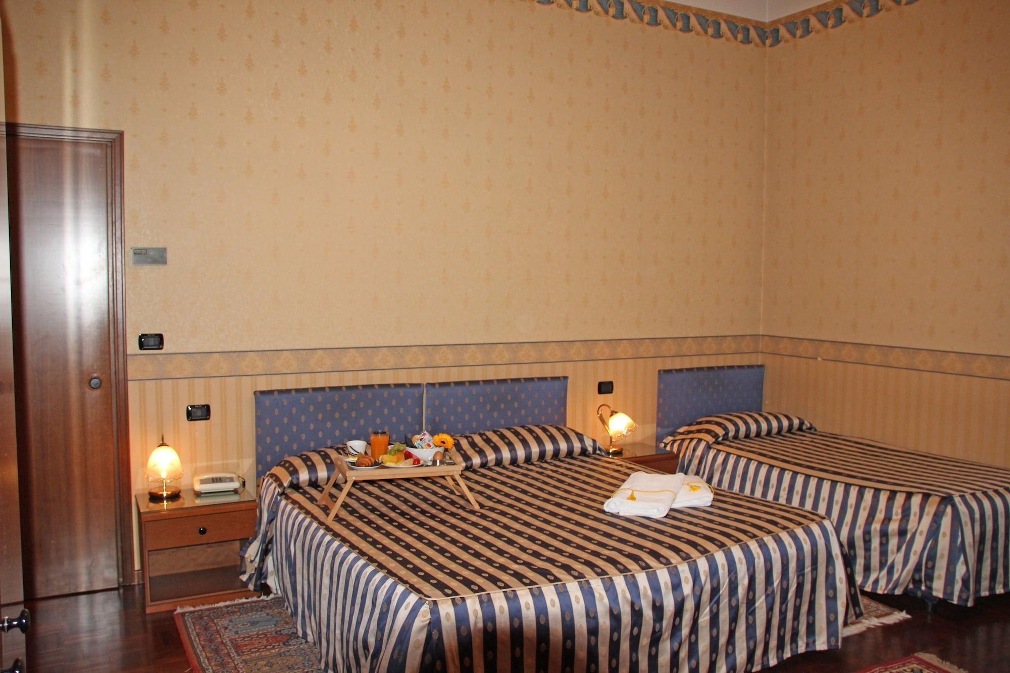 Albergo Ristorante Leon D'Oro 노벤타디피아베 외부 사진