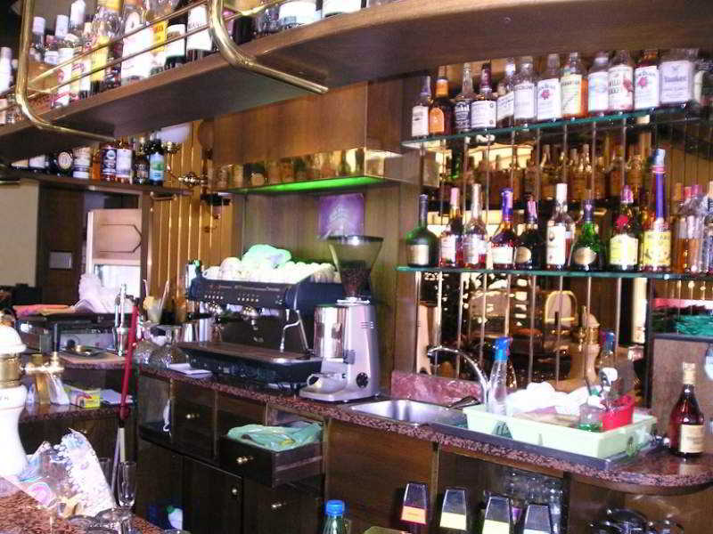 Albergo Ristorante Leon D'Oro 노벤타디피아베 외부 사진